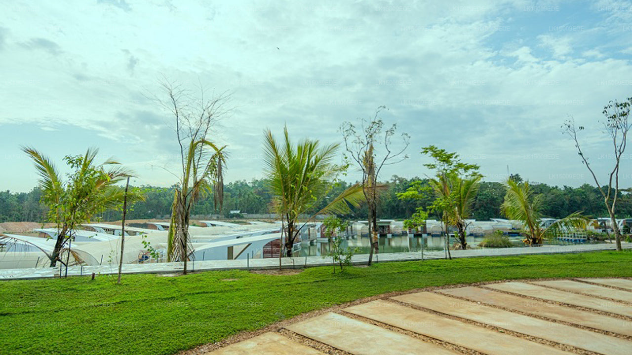 Bolagala Agro Floating Resort, Negombo