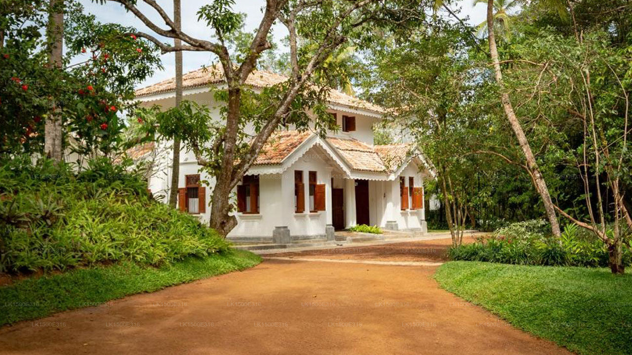 Taru Villas - Leela Walauwwa, Induruwa